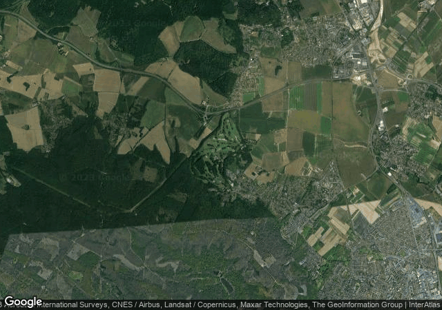 BEST GOLF COURSES IN PARIS visual data 2