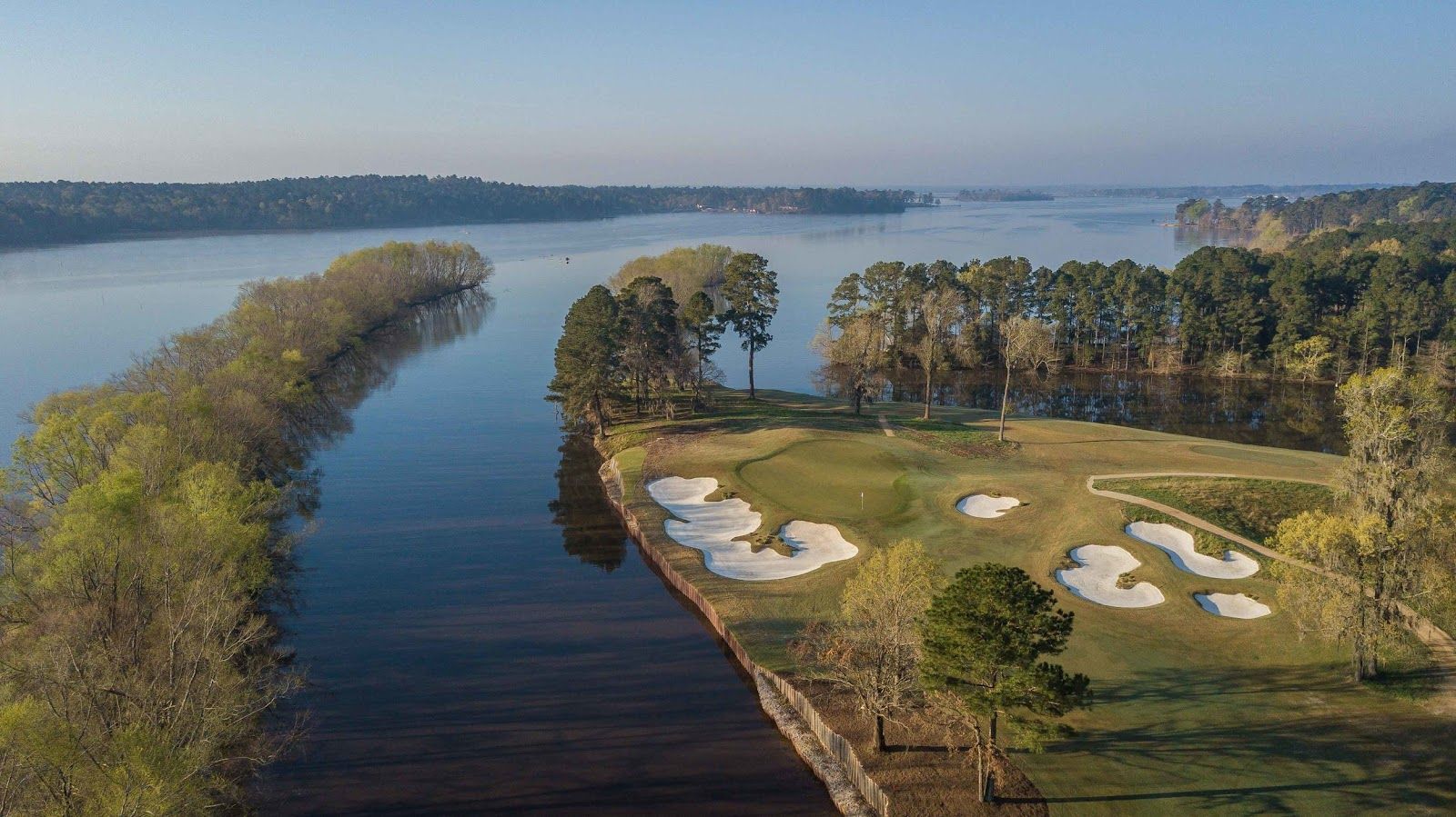 Golfers record an ace with their Whispering Creek views