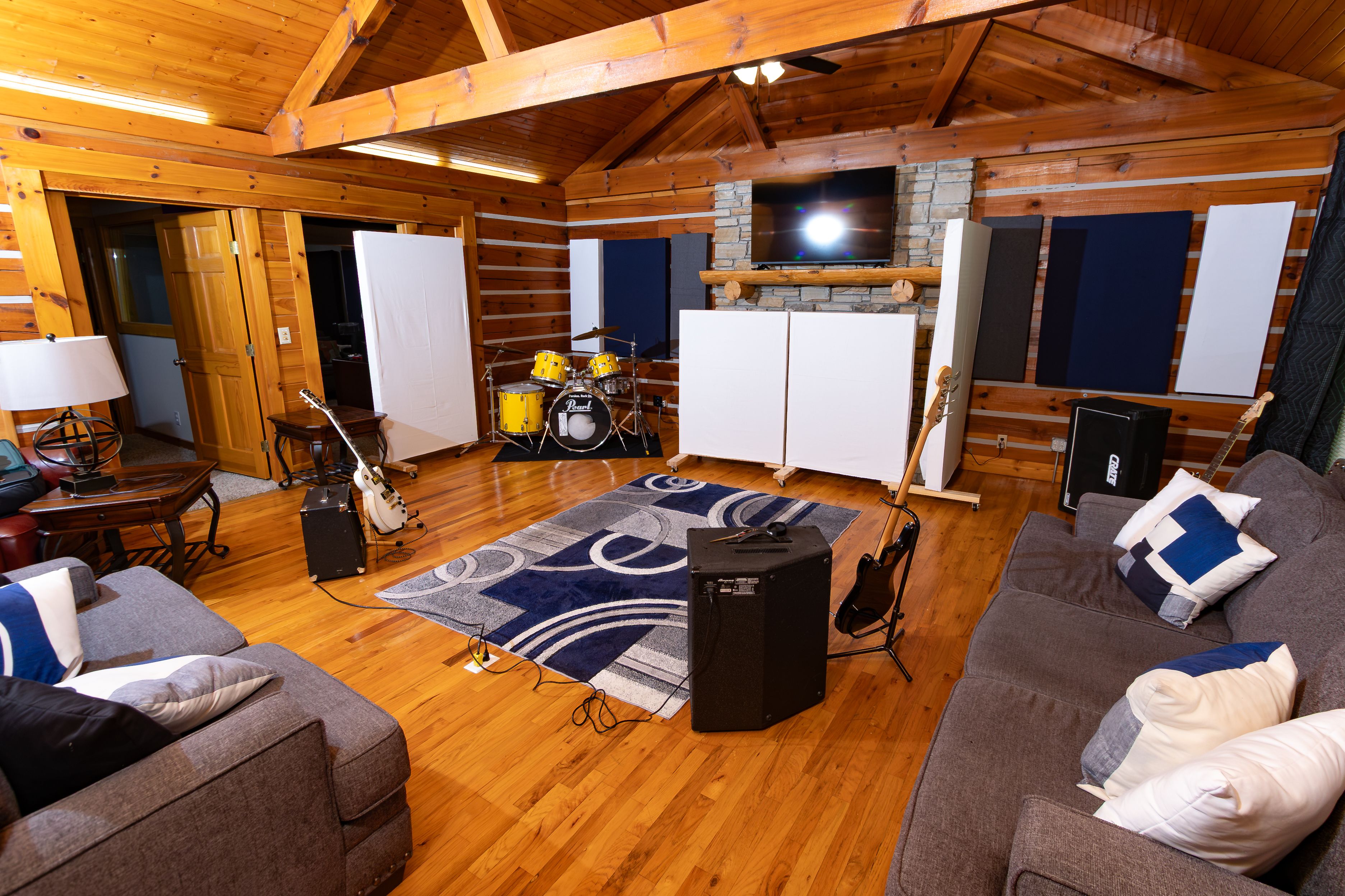 The Lounge