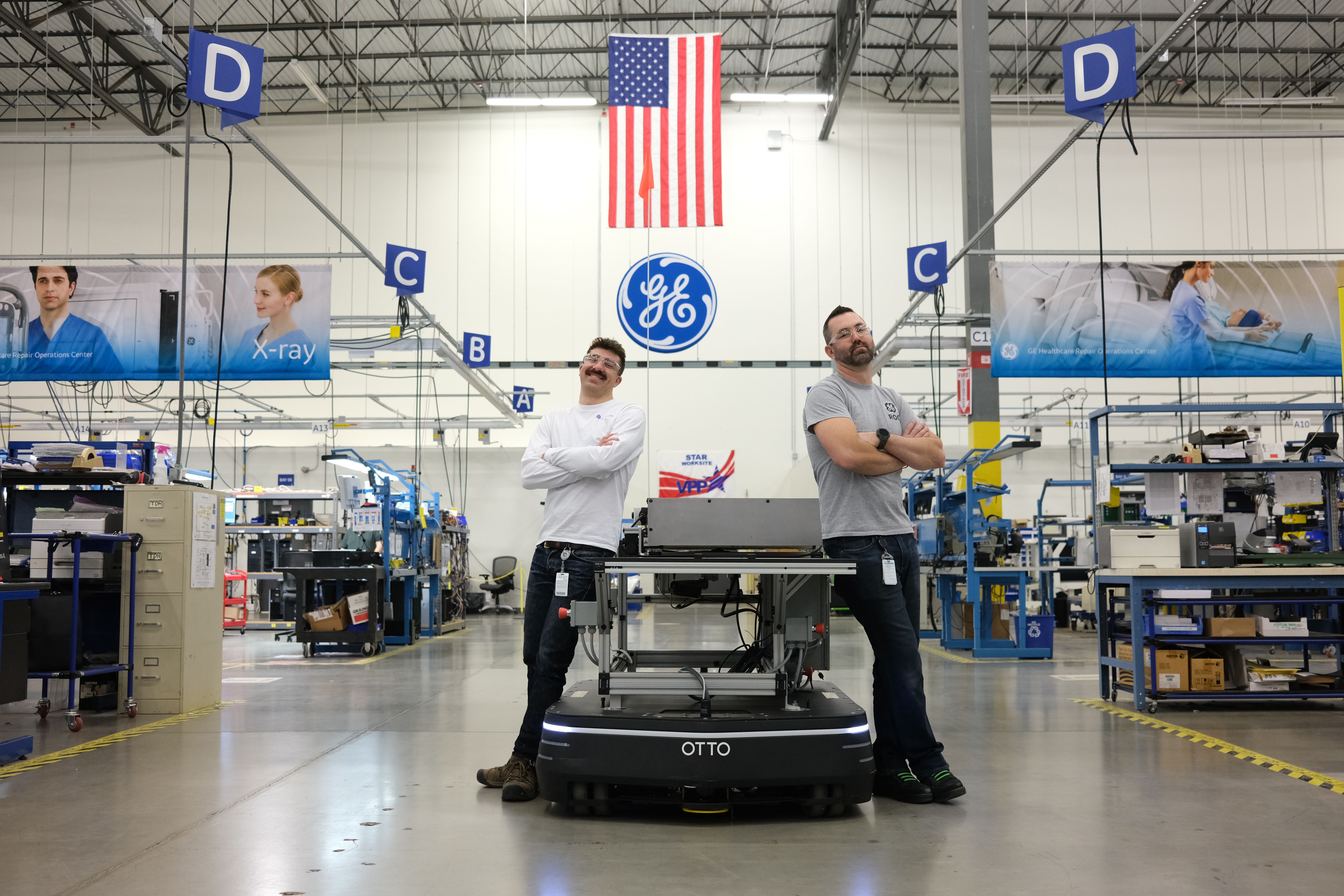 How the right AMR champion can boost your deployment success | Autonomous Material Handling | OTTO by Rockwell Automation