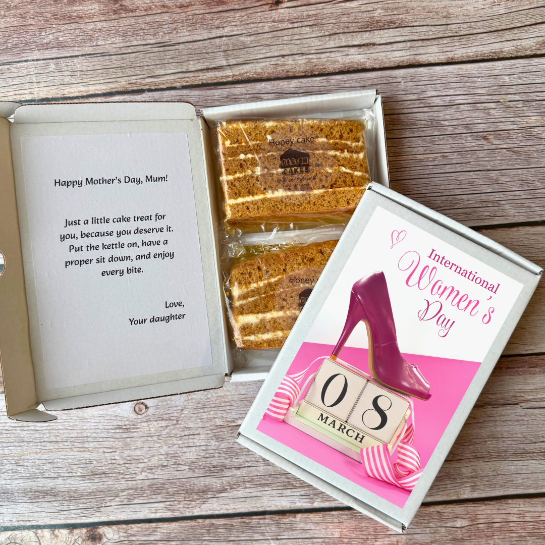 Women’s day gift ideas cake in the box