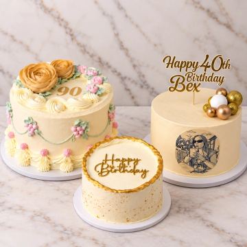 Cake with the crown on the top and sprinkles
