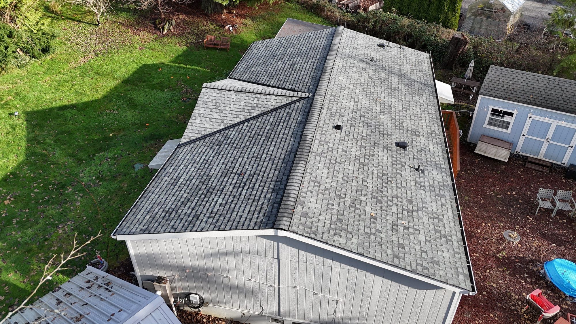 Amor Roofing Pewter Gray asphalt roof in Arlington, aerial roof 04