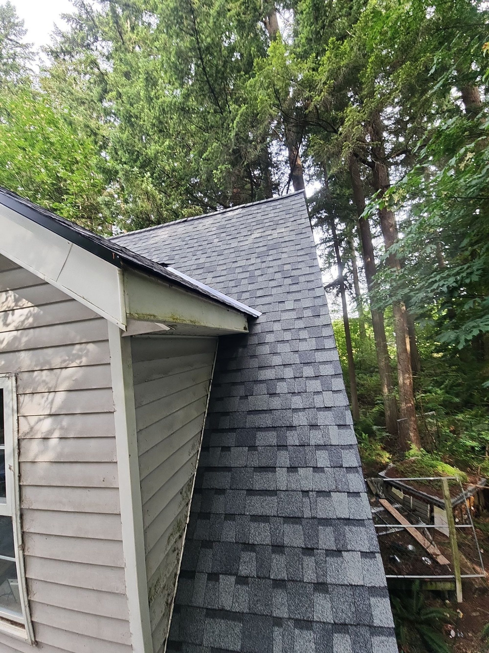 Finished Pabco Premier Pewter Gray asphalt shingle roof at the dormer gable, Lake Stevens, WA