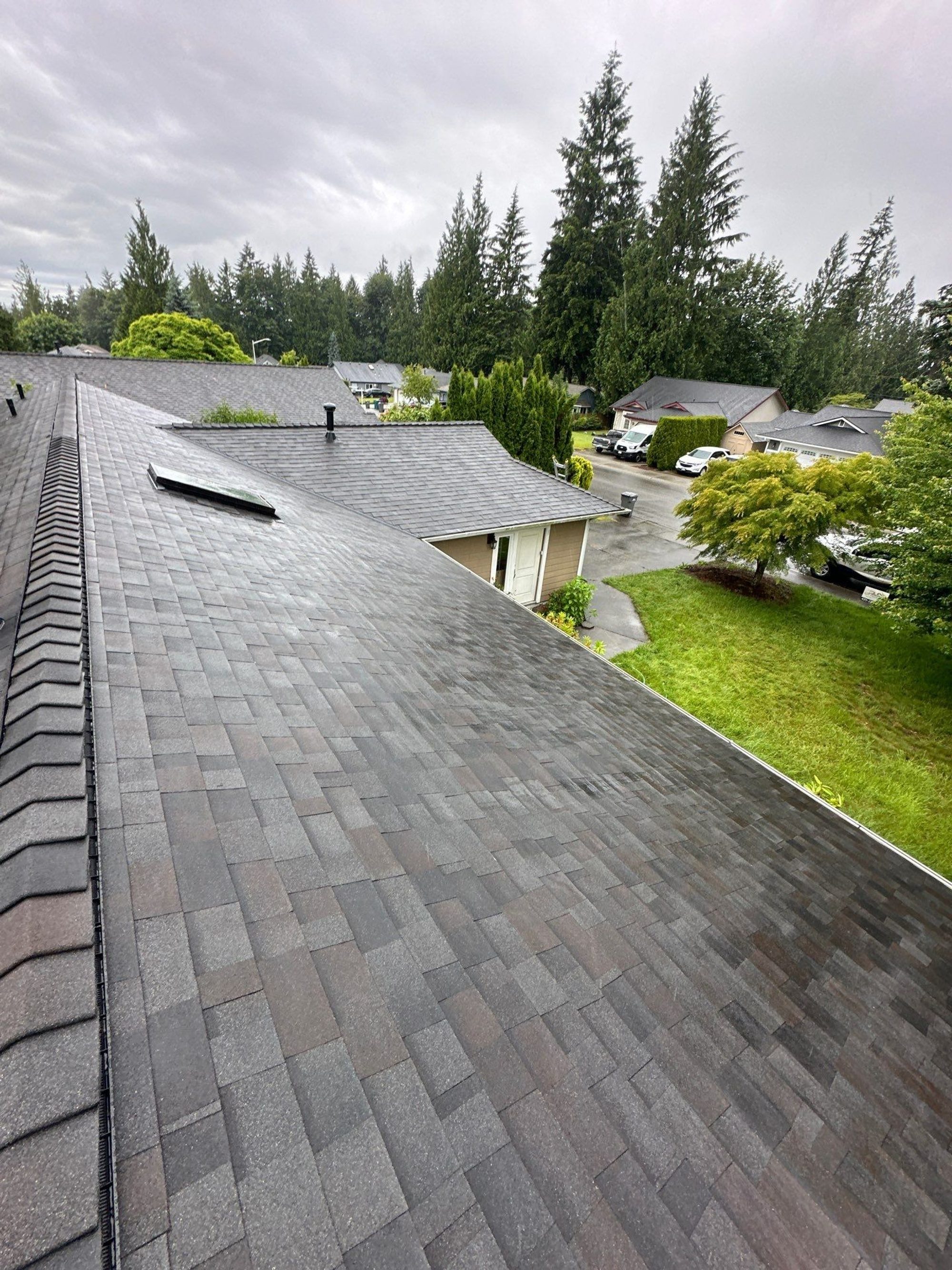 Drone view of the finished Malarkey Vista Black Oak asphalt shingle roof, Lake Stevens, WA, by Amor Roofing