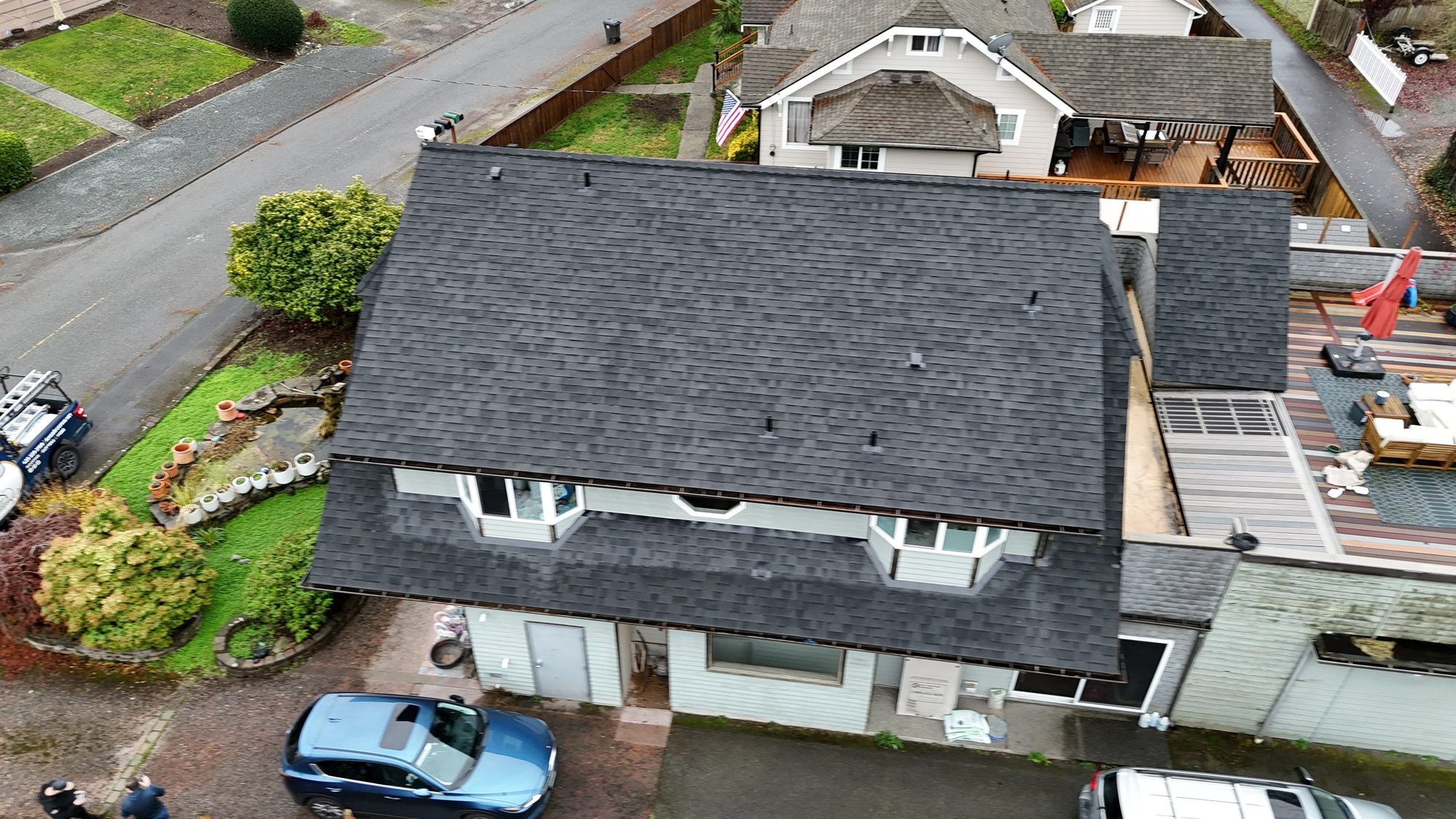 Amor Roofing Midnight Black asphalt roof in Everett, aerial roof 03