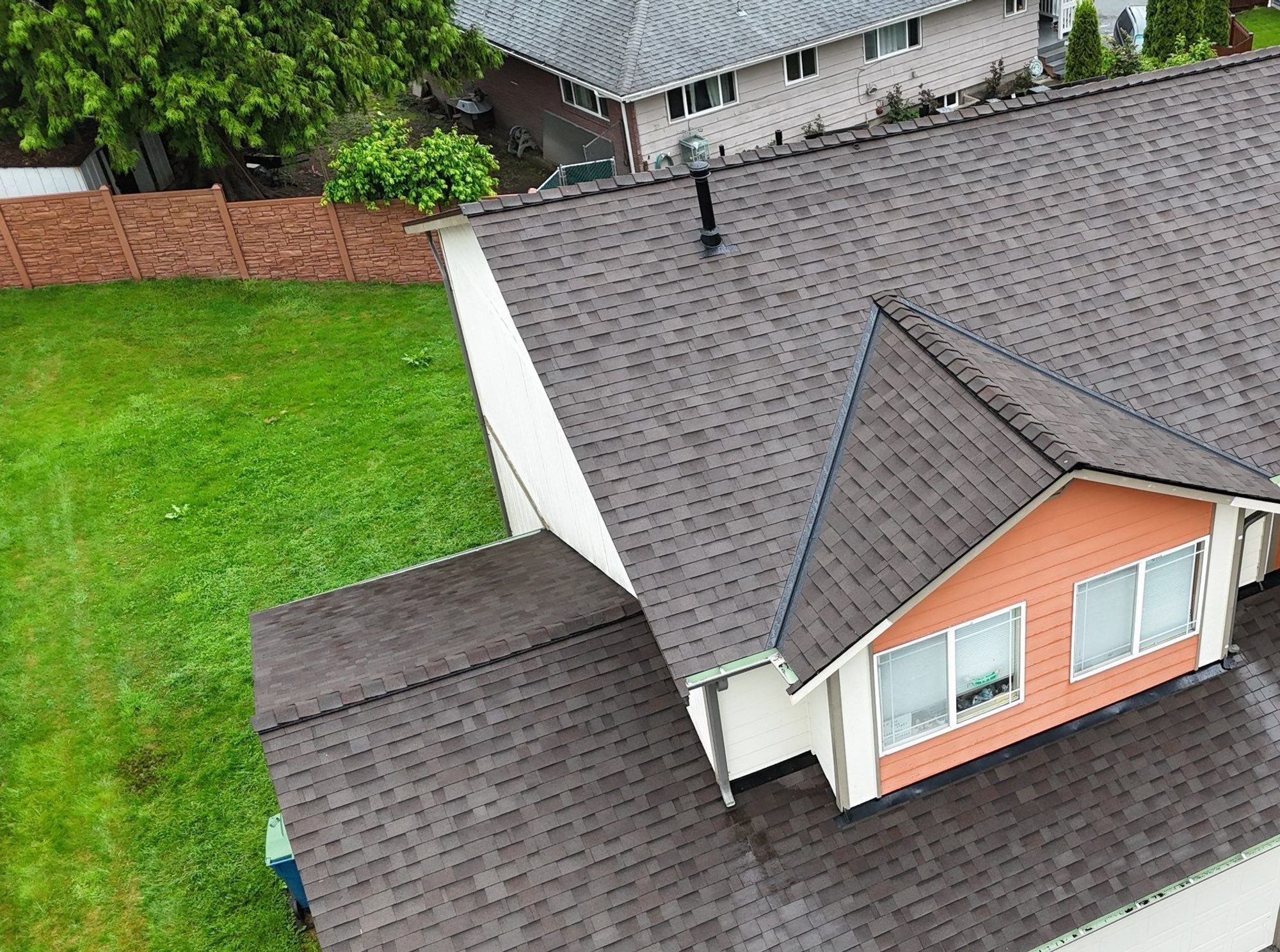 Amor Roofing Heather asphalt roof in Snohomish, aerial roof 01