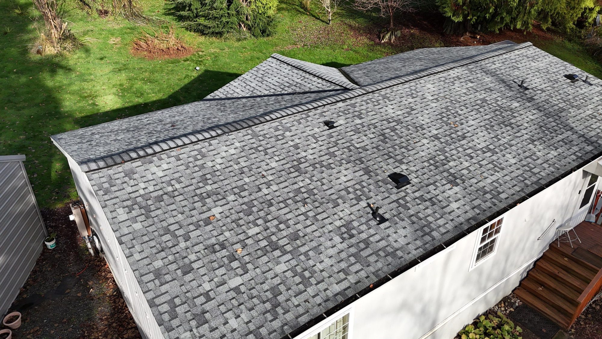 Amor Roofing Pewter Gray asphalt roof in Arlington, aerial finished roof