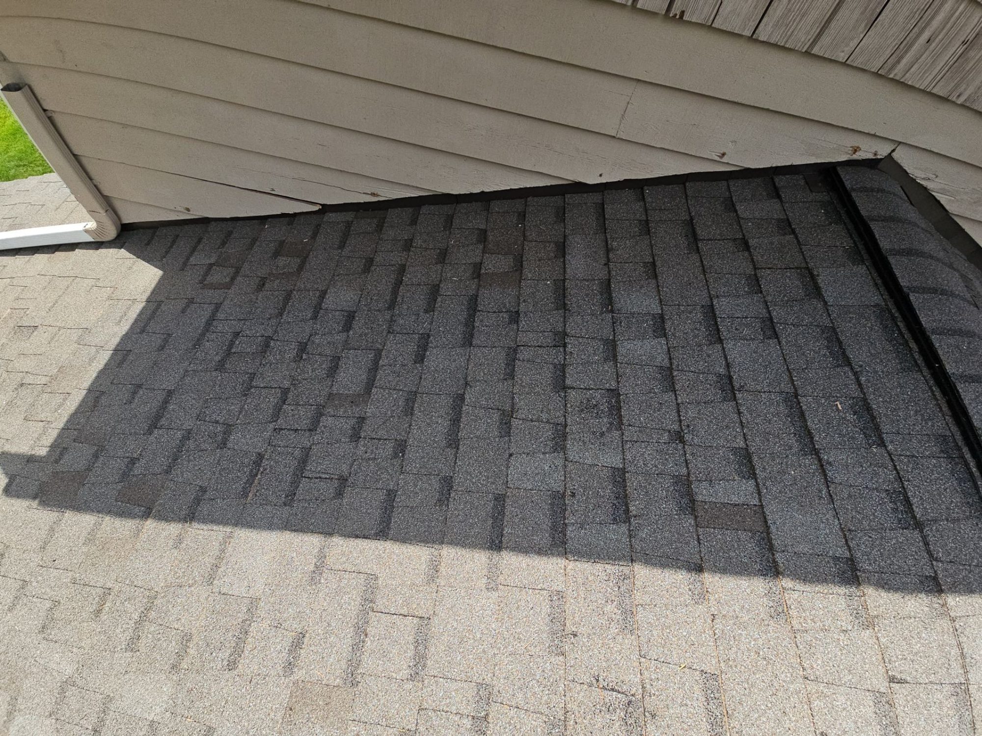Finished Pabco Premier Weathered Wood asphalt shingle roof, Woodinville, WA