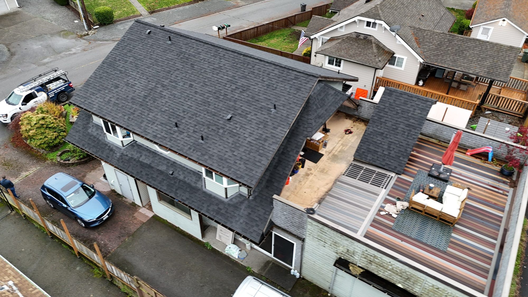 Amor Roofing Midnight Black asphalt roof in Everett, aerial roof 04