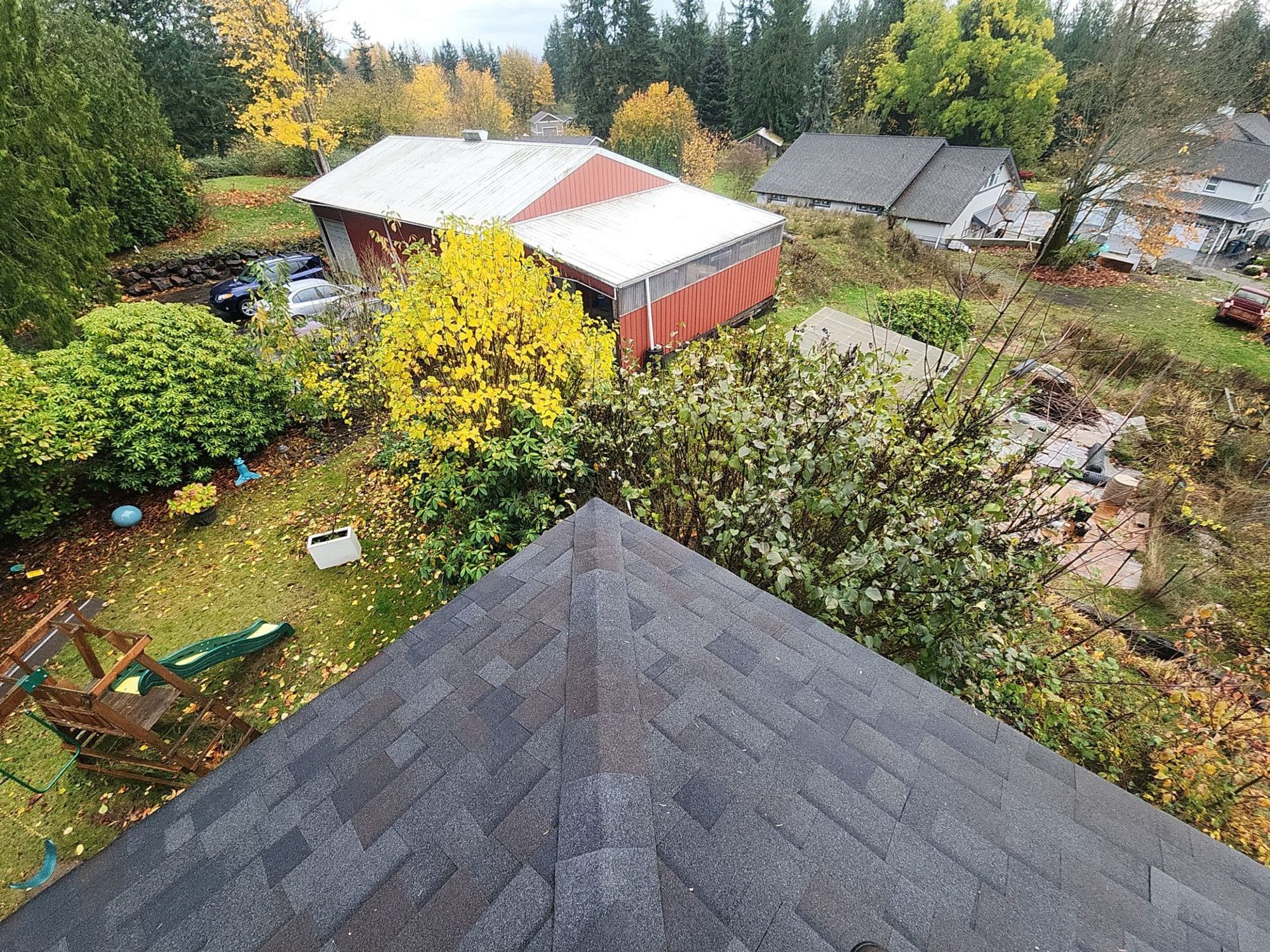 Finished Malarkey Vista Black Oak asphalt shingle roof from the ridge, Snohomish, WA