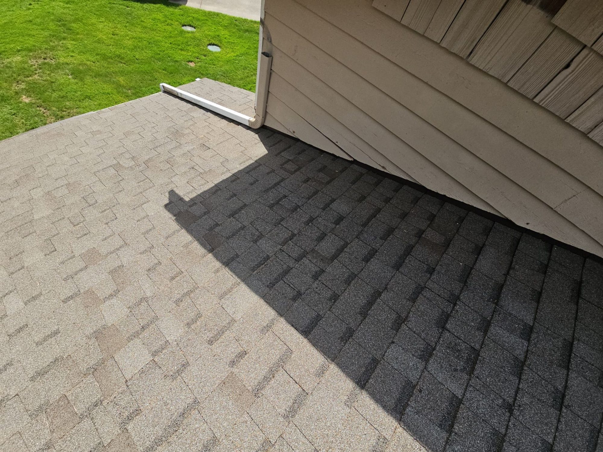 Finished Pabco Premier Weathered Wood asphalt shingle roof, Woodinville, WA