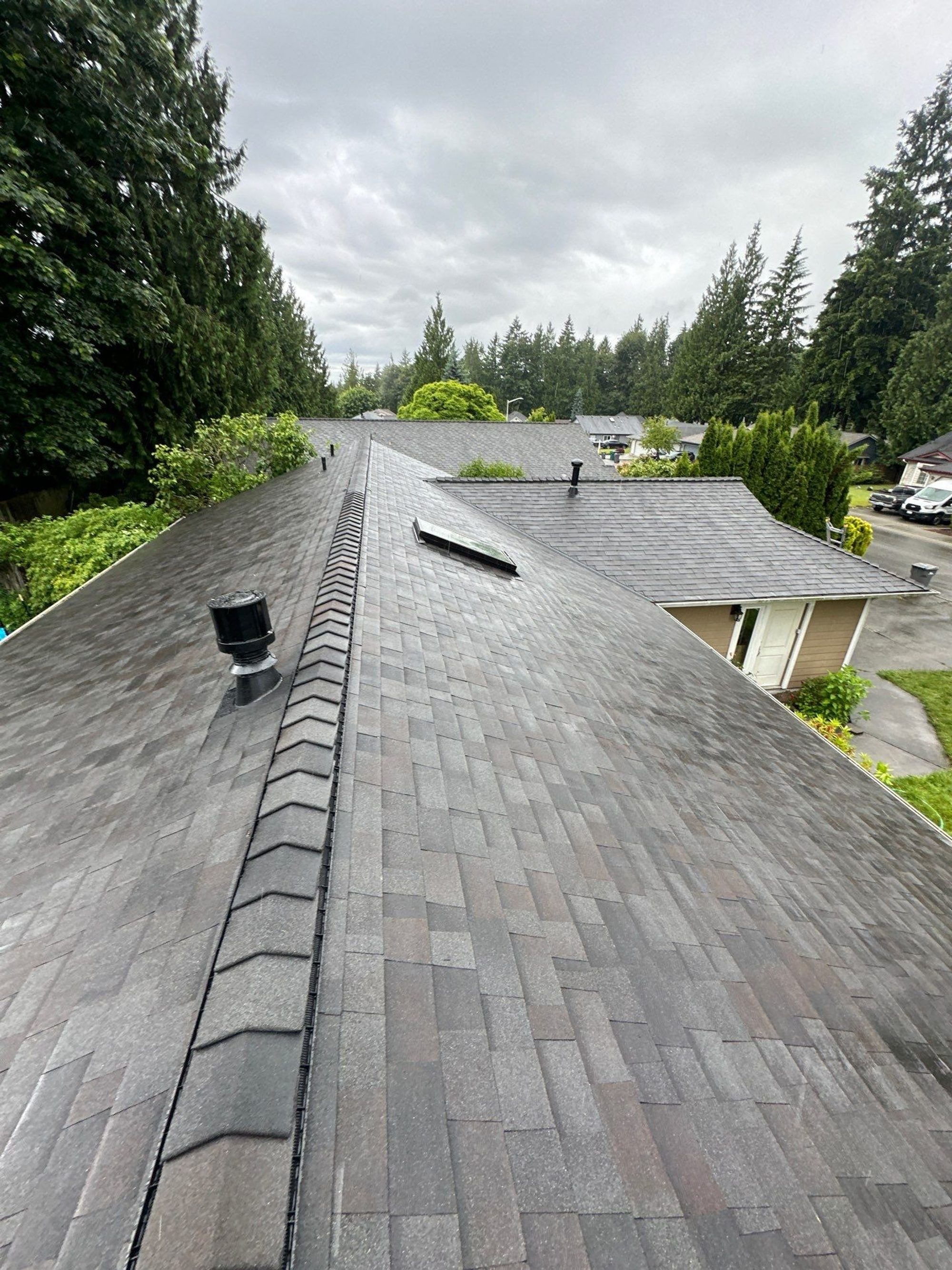 Drone view of the finished Malarkey Vista Black Oak asphalt shingle roof, Lake Stevens, WA, by Amor Roofing