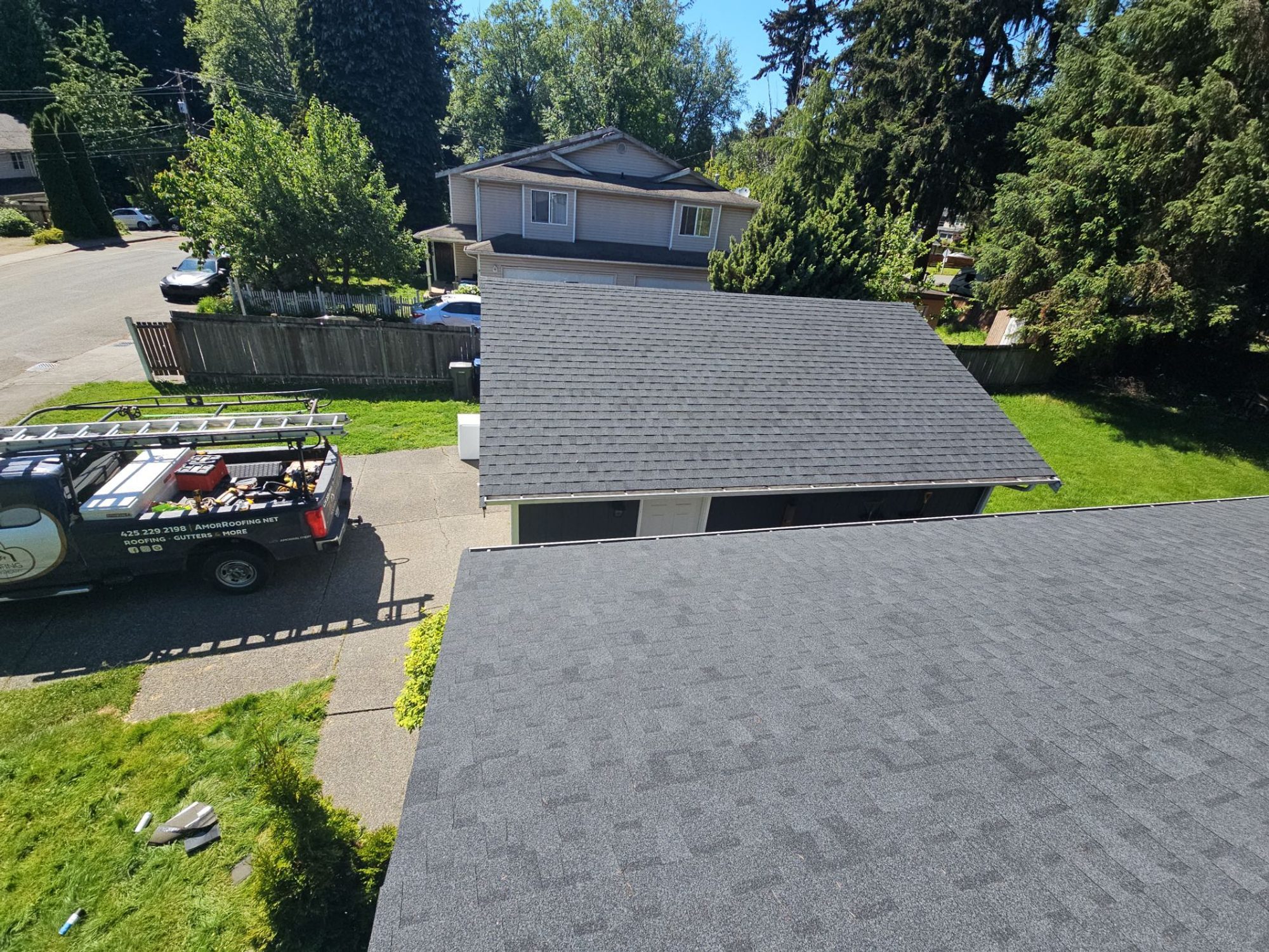 Amor Roofing Antique Black asphalt roof in Everett, a finished roof