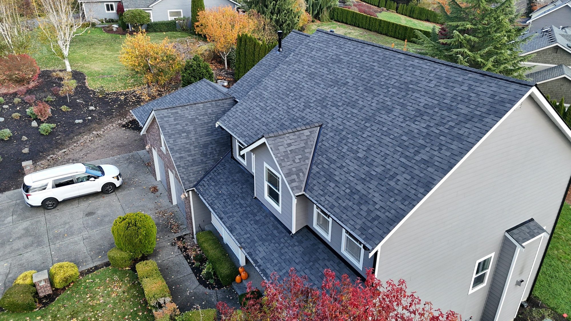 Aerial view of a finished asphalt shingle roof in Snohomish, WA, photo 7