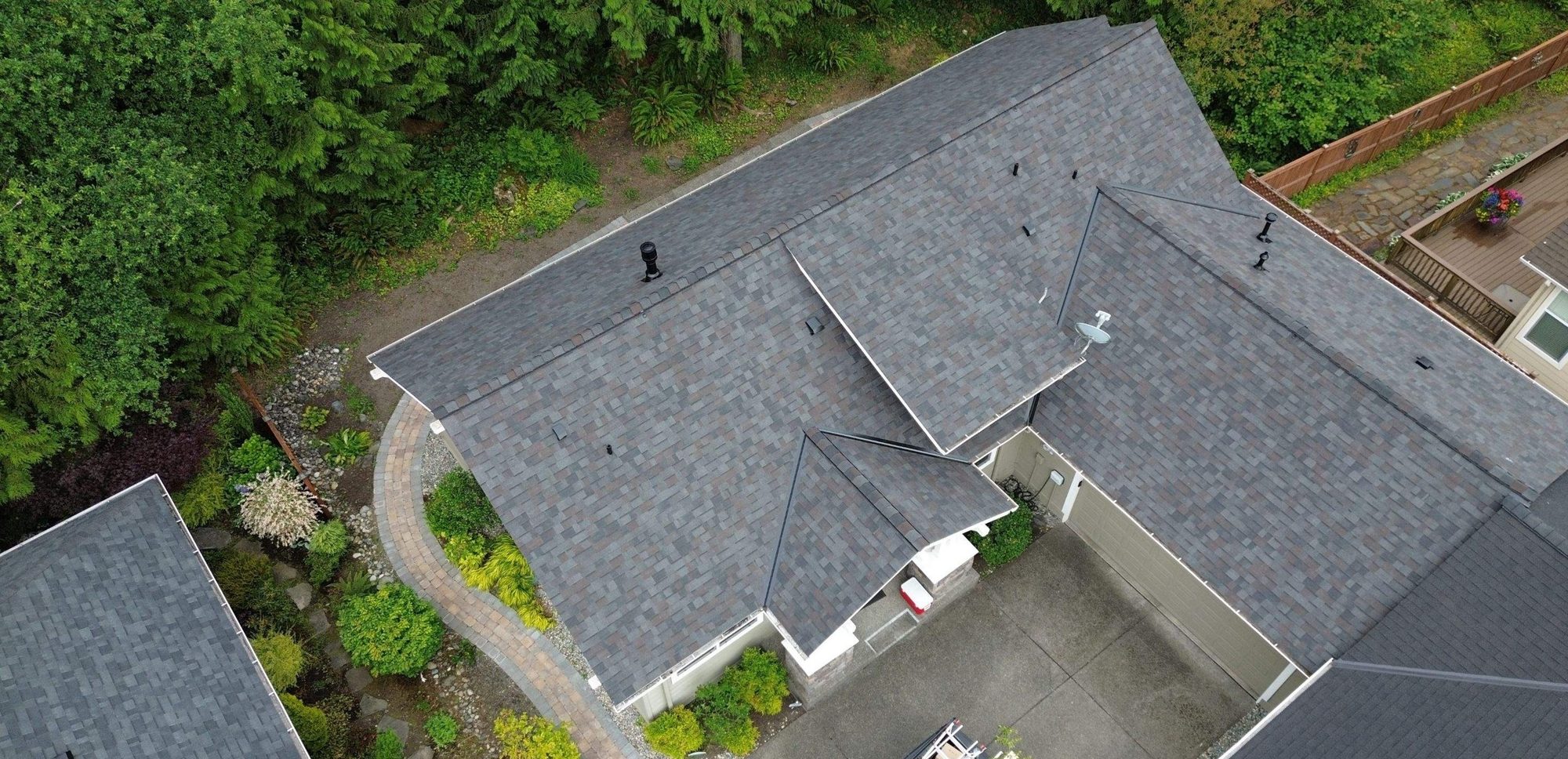 Drone view of the finished Malarkey Legacy Midnight Black asphalt shingle roof, Redmond, WA, by Amor Roofing