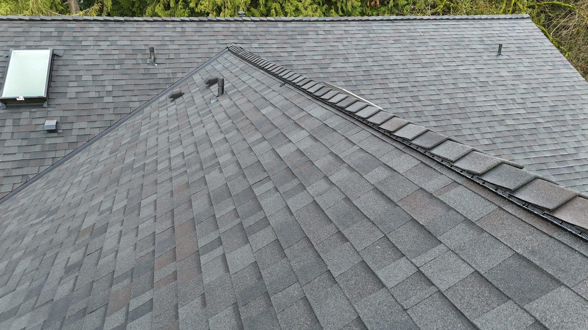 Amor Roofing Black Oak asphalt roof in Snohomish, aerial roof 04