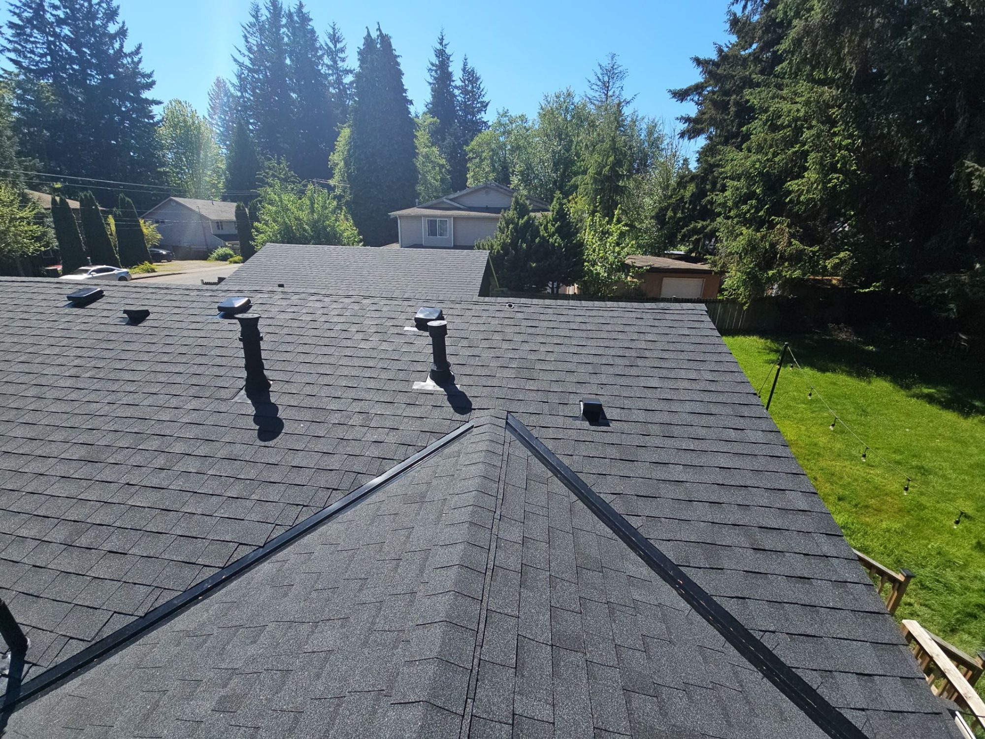 Amor Roofing Antique Black asphalt roof in Everett, roof