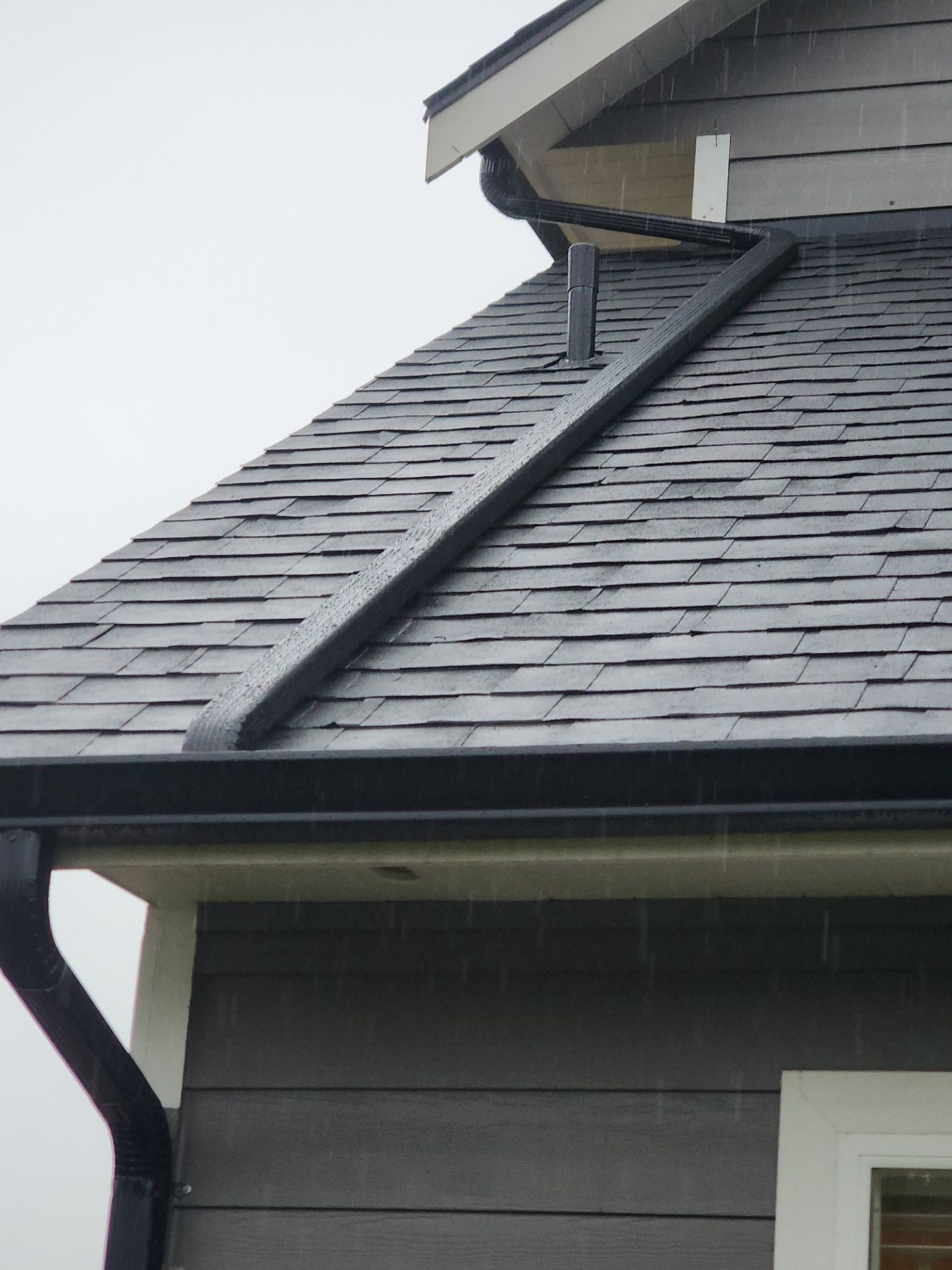 Detail of Midnight Black asphalt shingle roof showing craftsmanship in Snohomish, WA