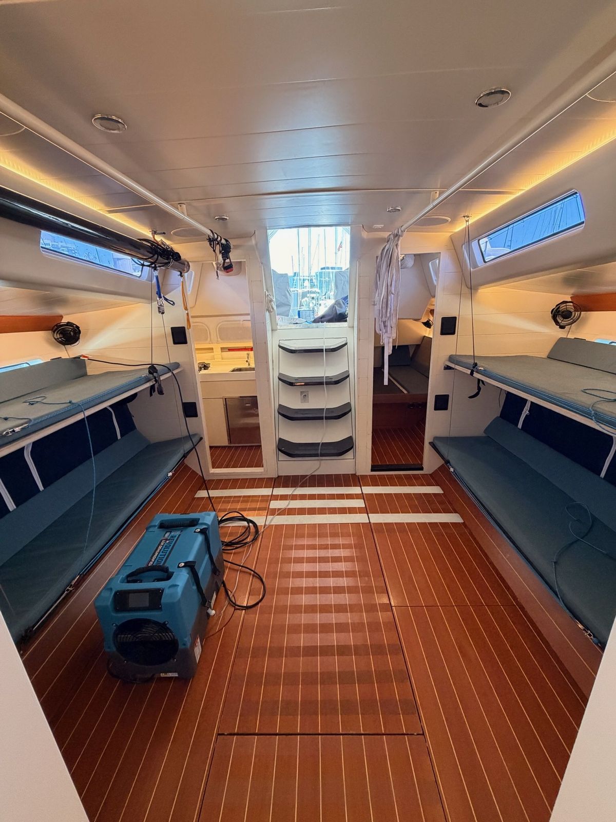 Saloon looking forward
