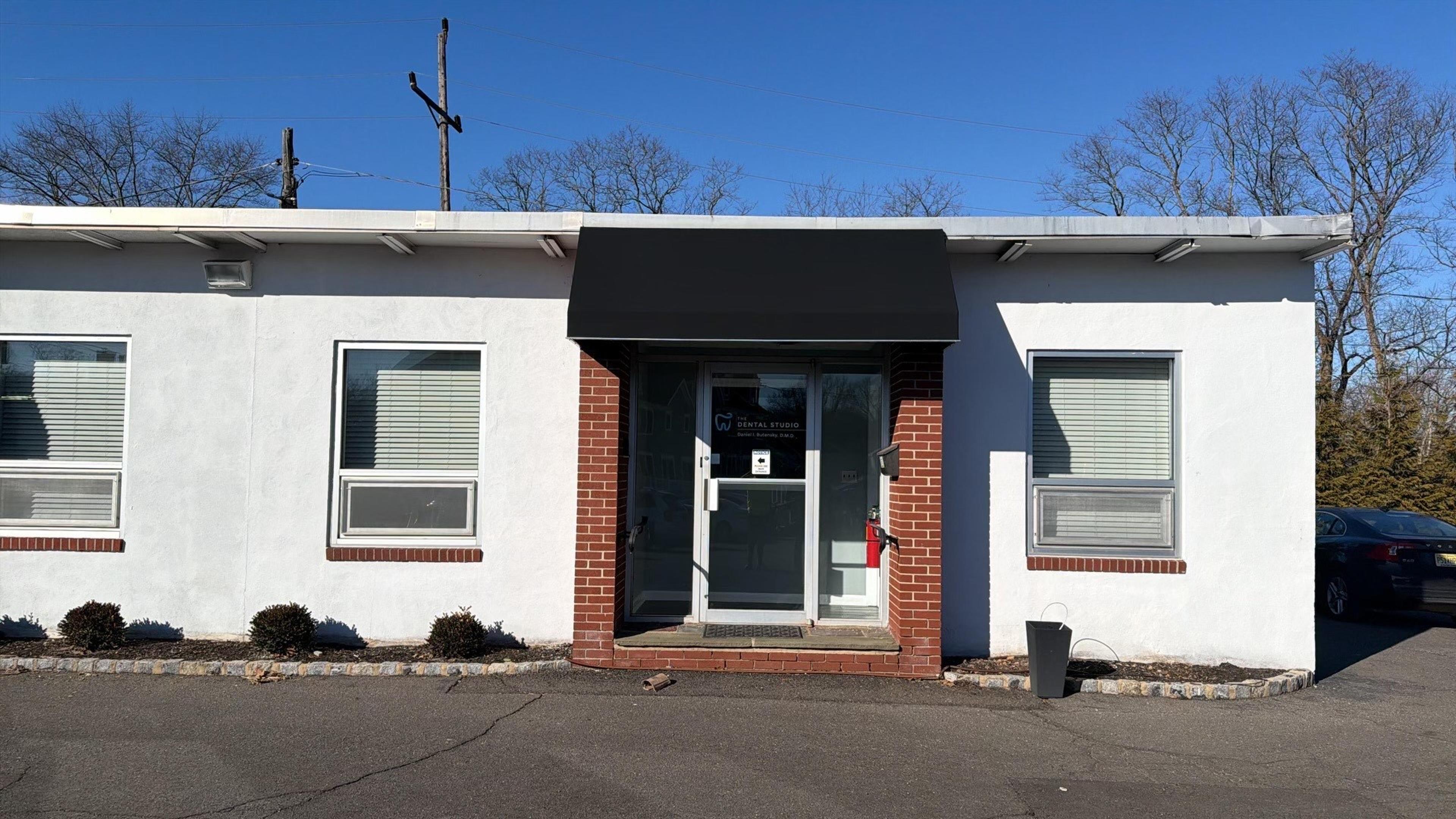 Dental Studio Awning, New Jersey 
