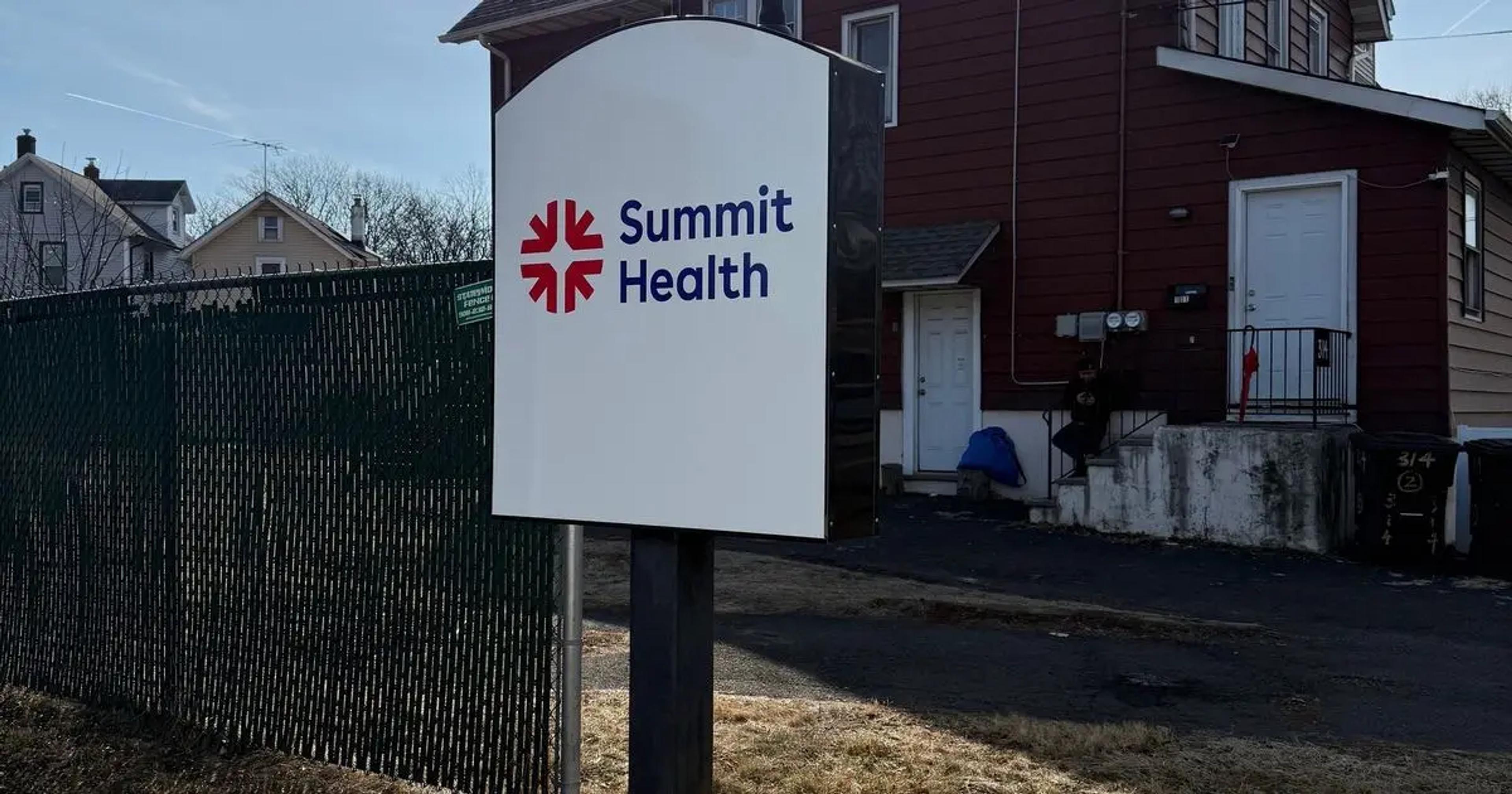 Summit Health sign