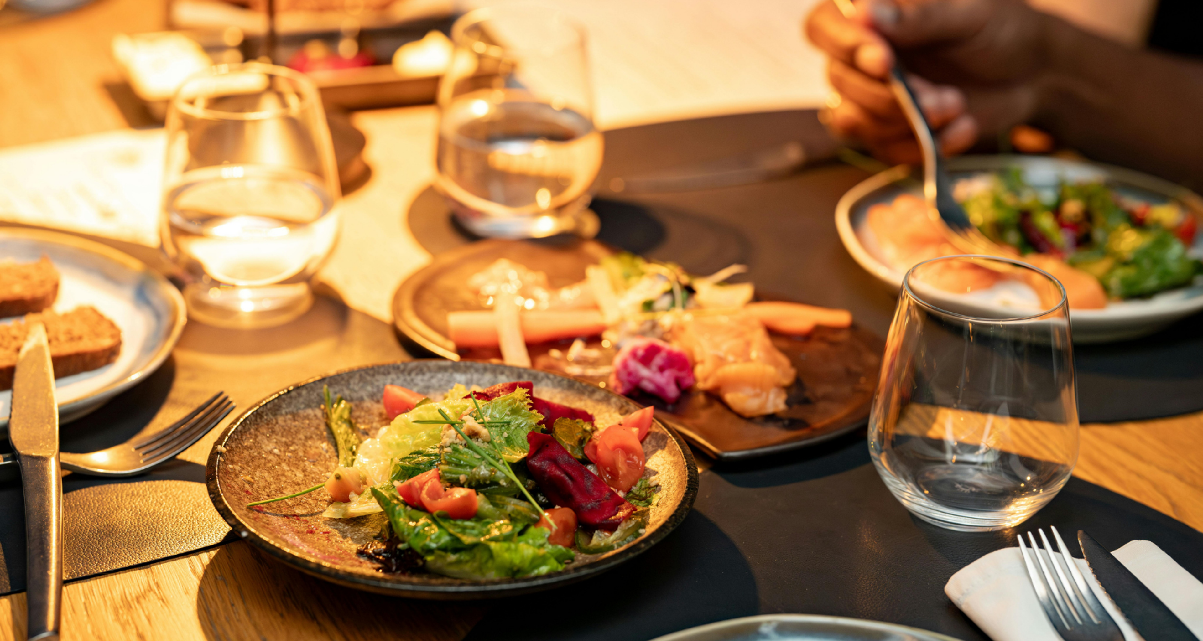 restaurant team building