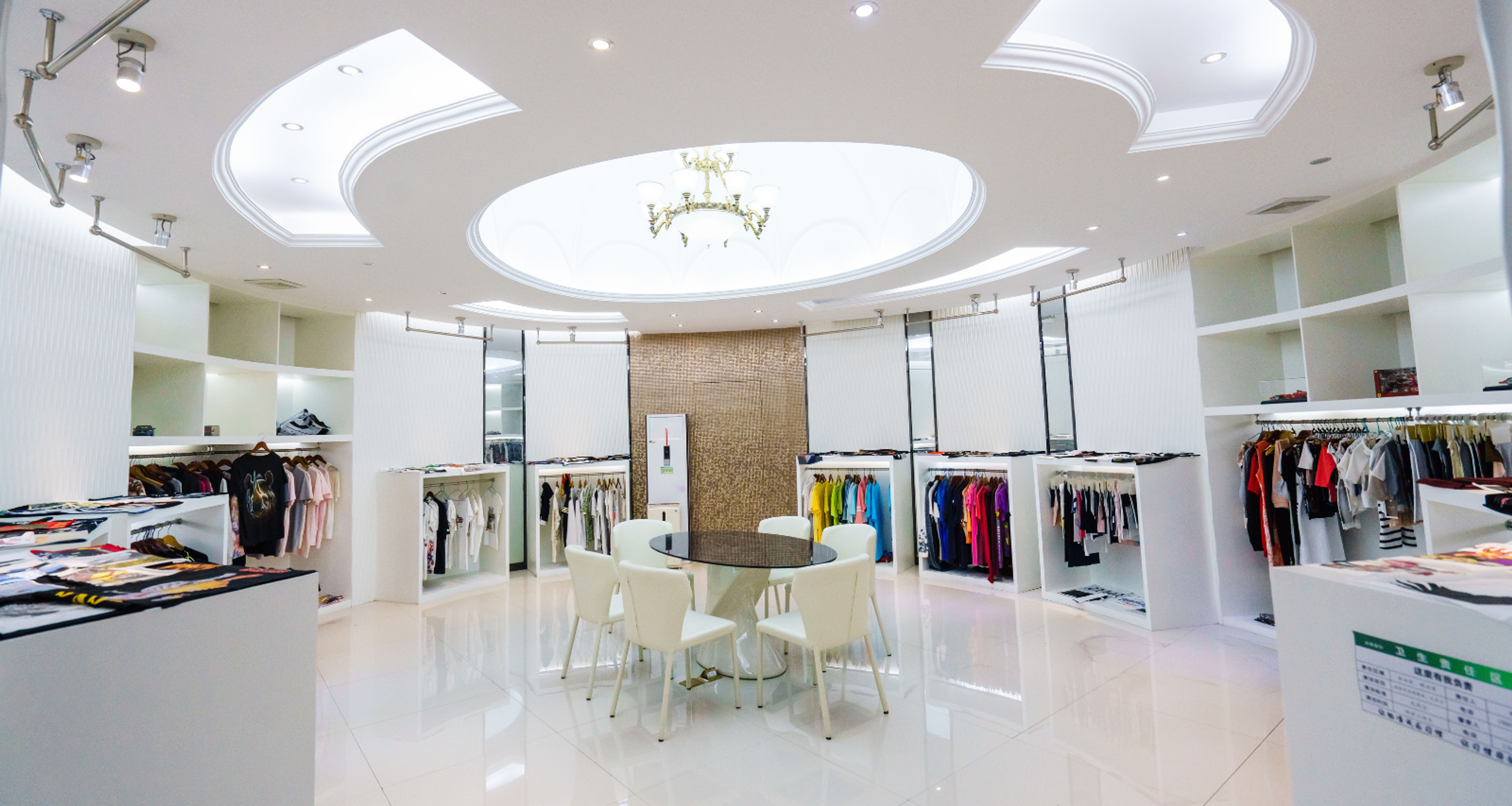 organiser un showroom privé