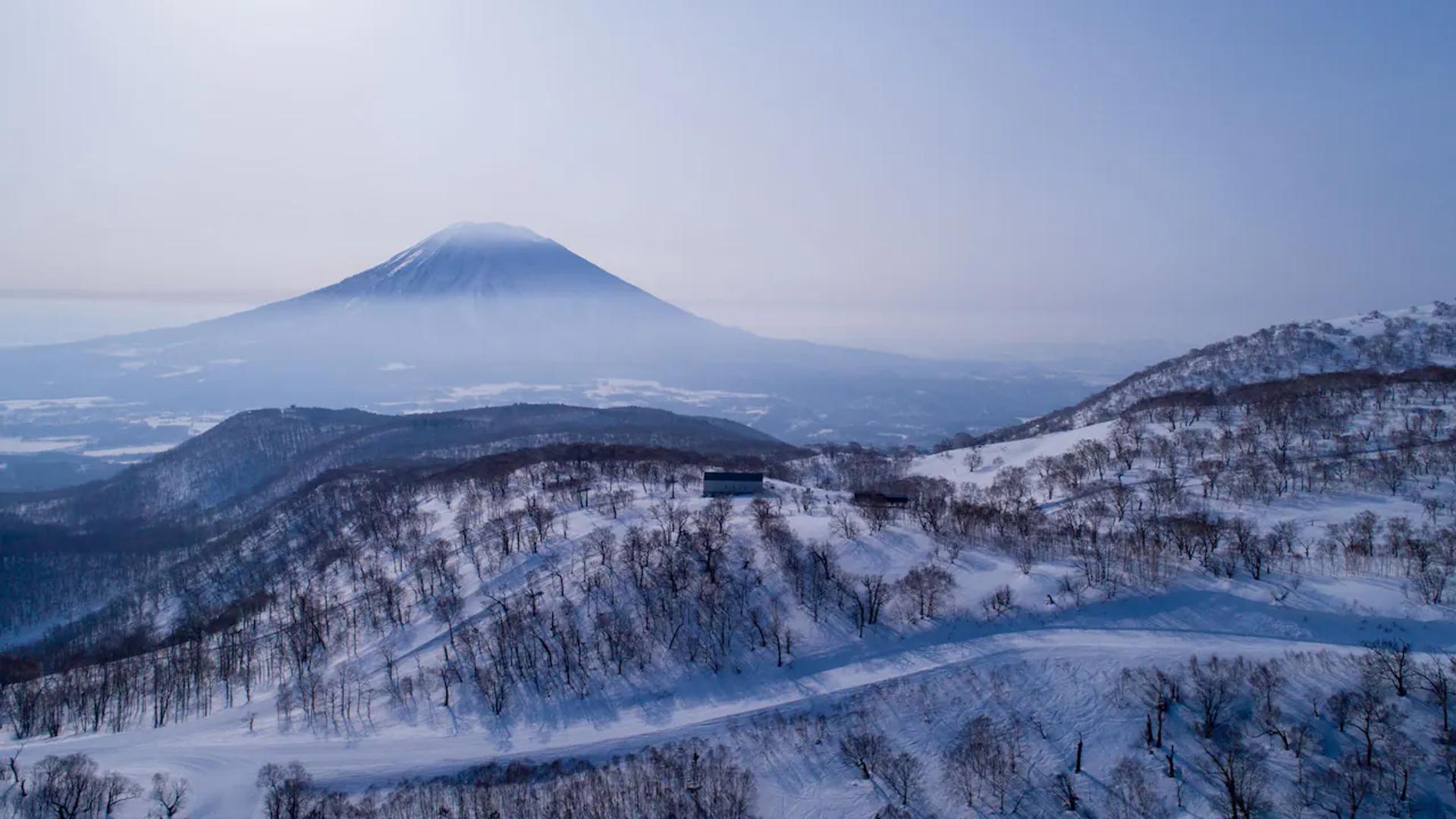 Snow Report Jan 18: Niseko Hanazono Resort Leads