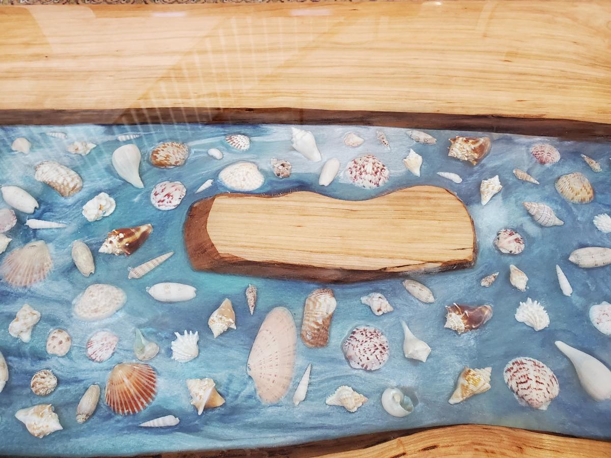Coffee River Table — photo 1