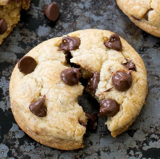 Coconut Oil Chocolate Chip Cookies