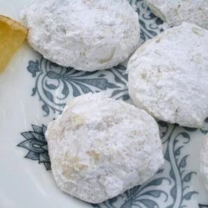 Three lemon drop cookies