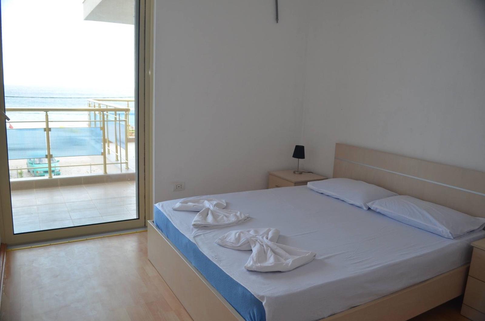 Bedroom with double bed