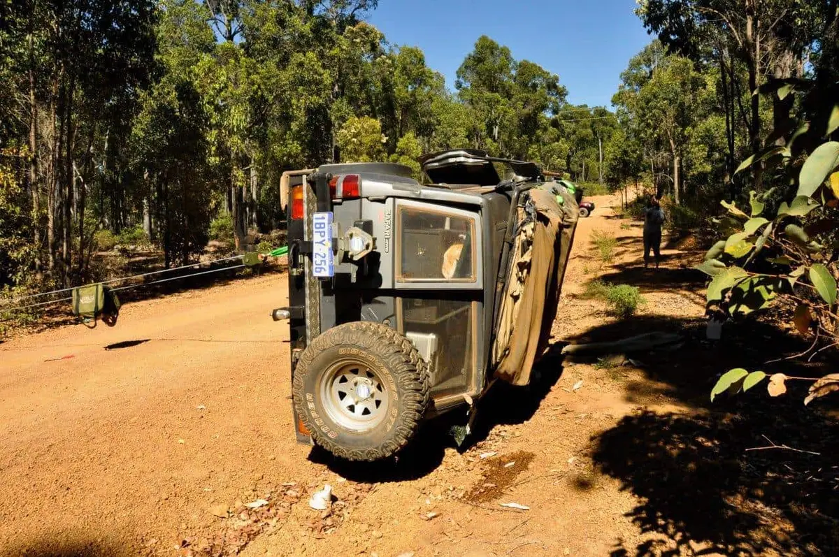 4WD recovery dampener