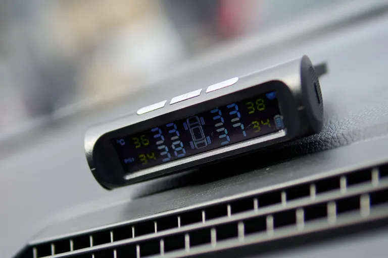 tyre pressure monitor on dash of vehicle