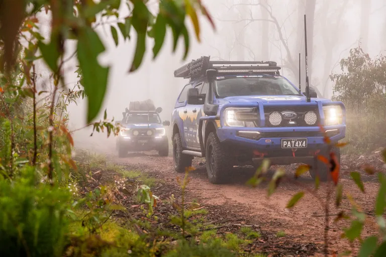 4wd tracks near jenolan caves in sydney