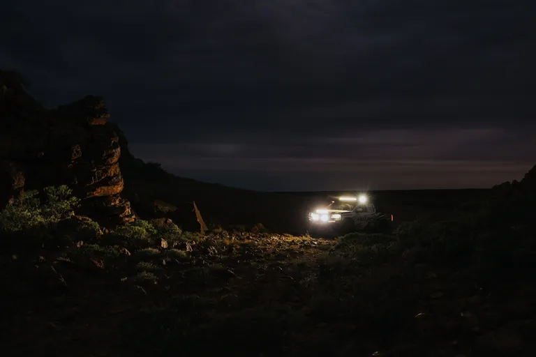 offroad driving at night vw volkswagen amarok modified