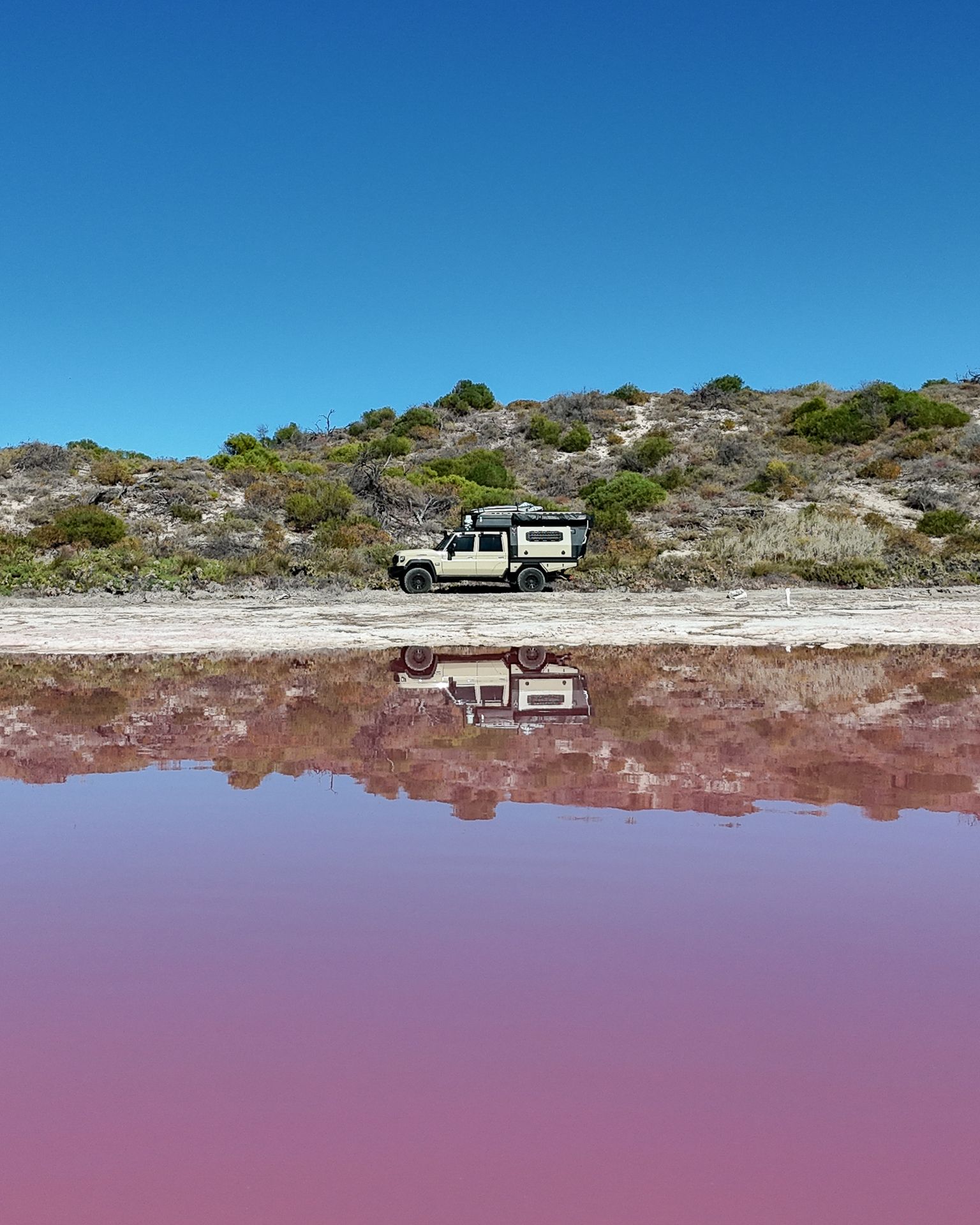 Toyota LandCruiser 4X4 by Lake MacDonnell in SA