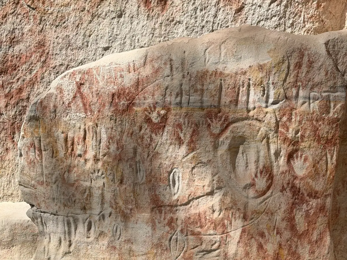 Aboriginal rock art in Carnarvon Gorge in Outback Queensland