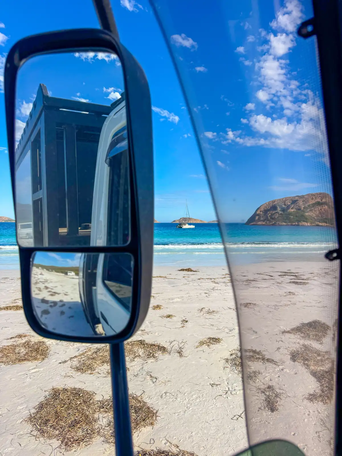 4WDing on Lucky Bay, Esperance
