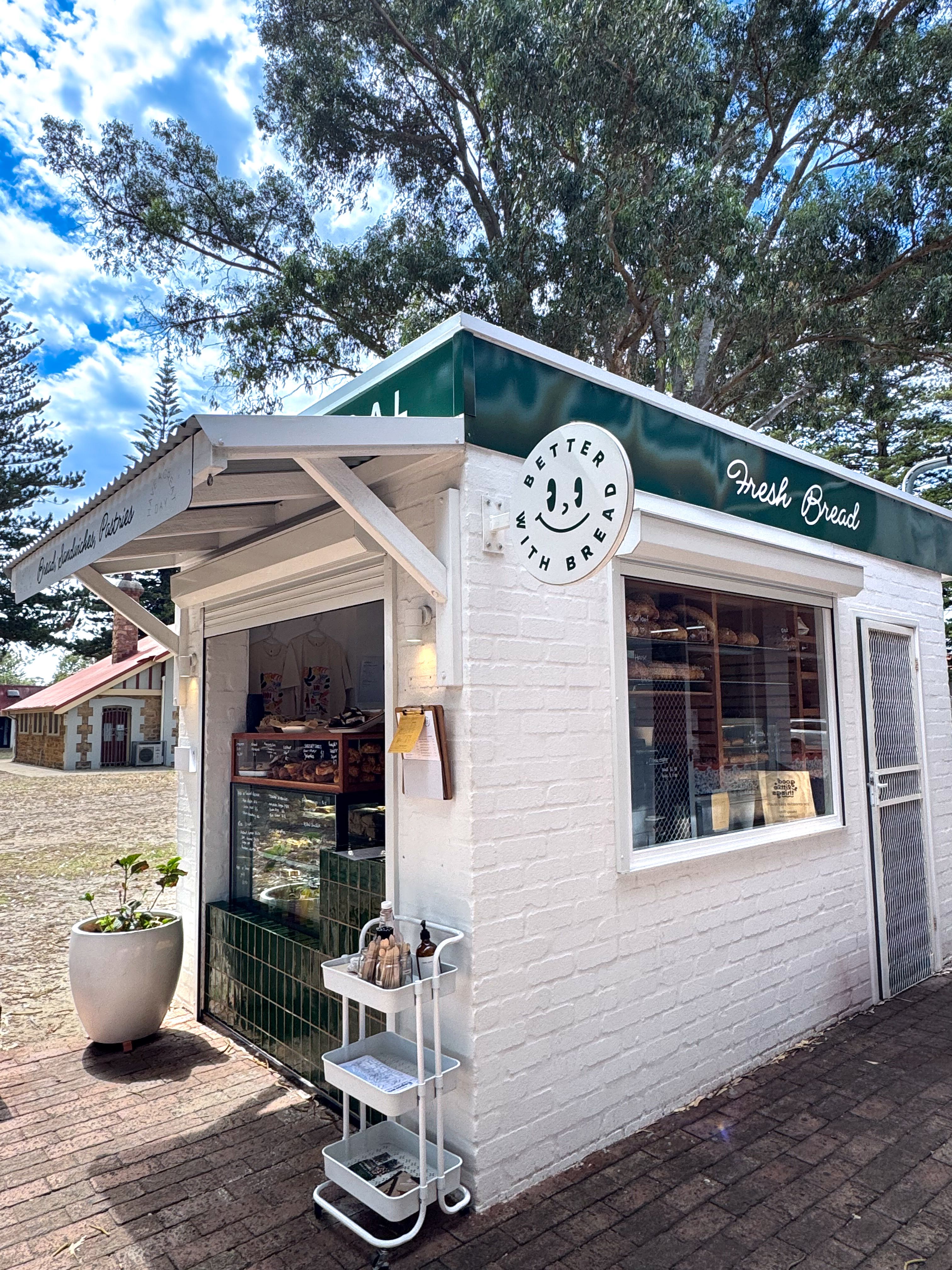 Little Local, Esperance