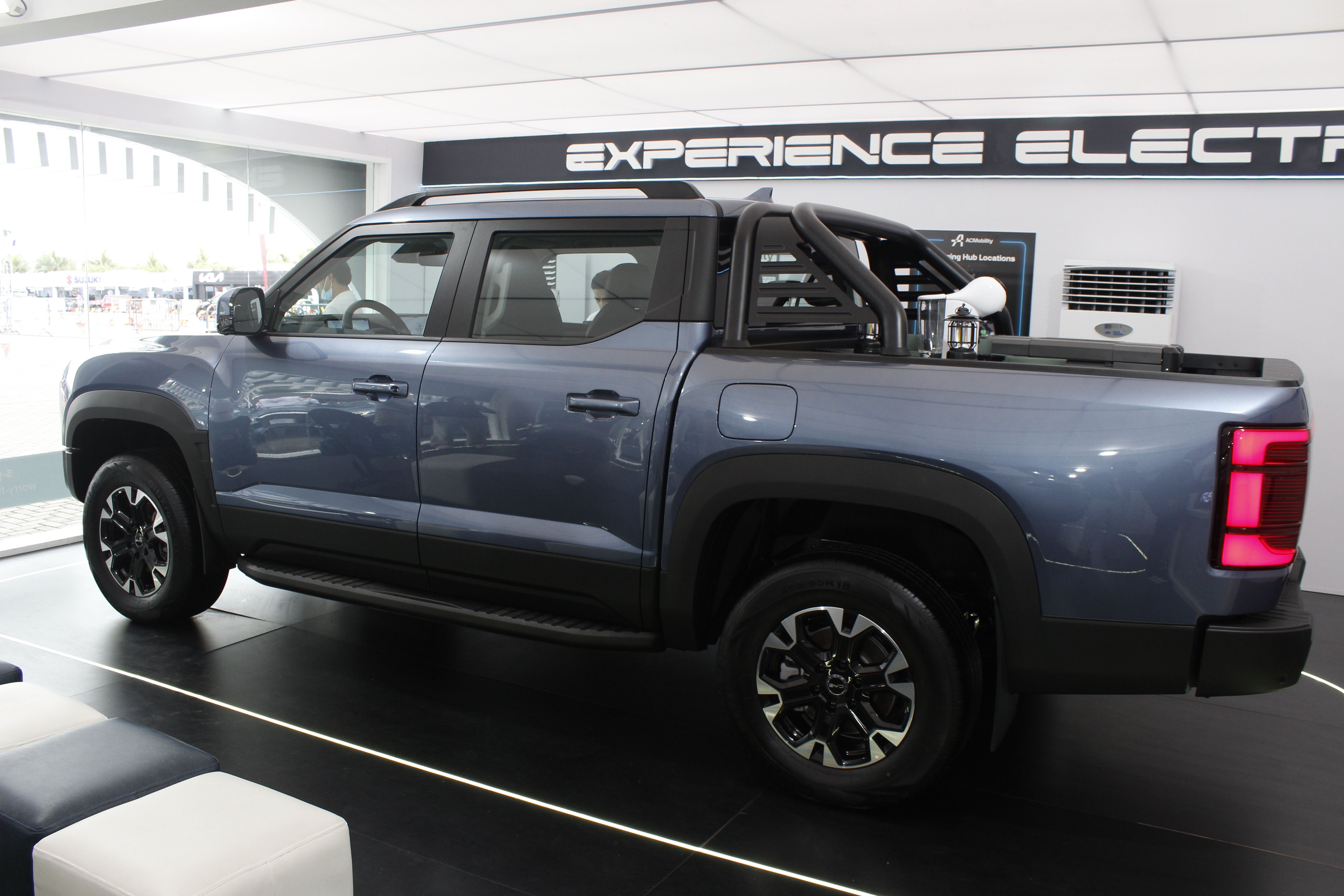 Exterior of a grey BYD Shark 6