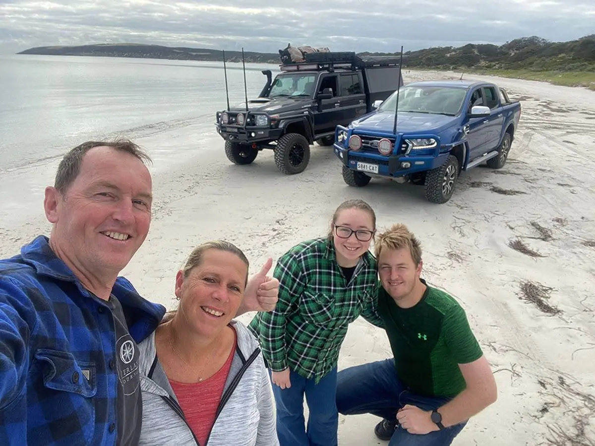 michael ellem emu bay