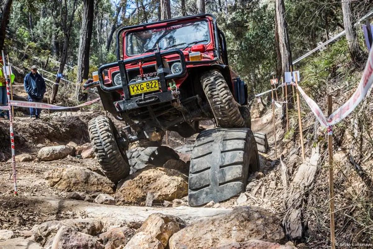 Driving over the tyres