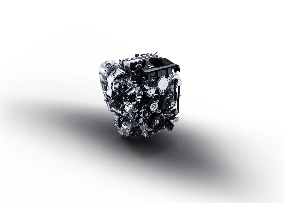 The new Mitsubishi Pajero's engine