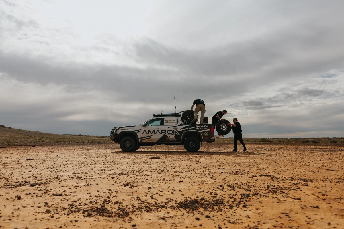 tyre change simpson desert vw volkswagen amarok