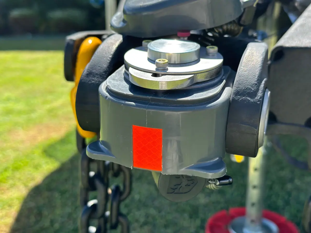 cruisemaster hitch lock