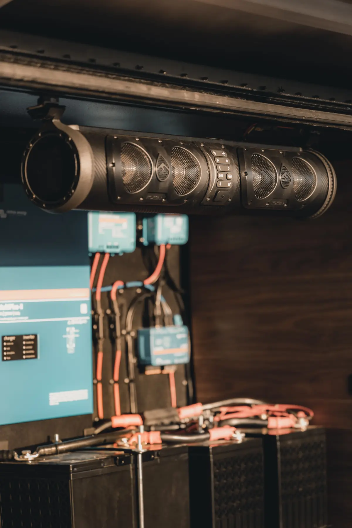 off grid 12v set up for touring exo speaker