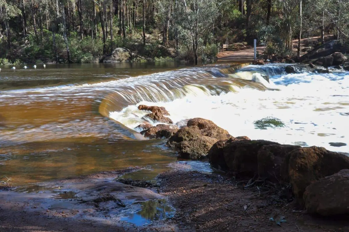 Bobs Crossing underwater