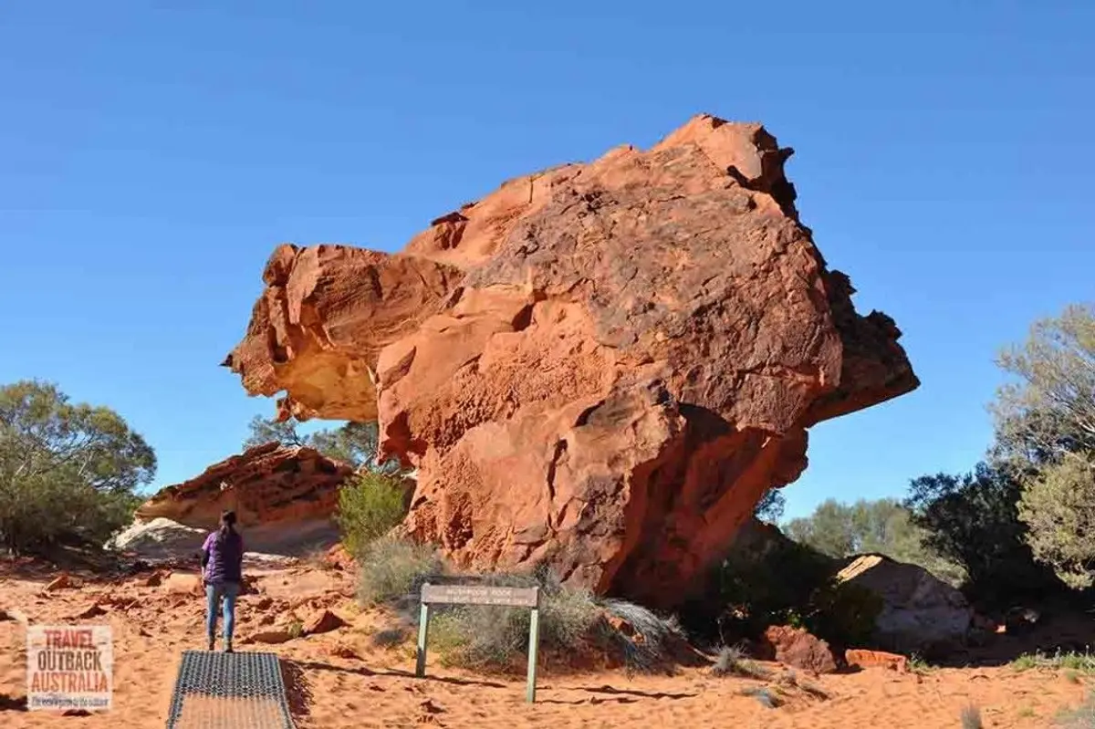 Rainbow Valley Conservation Reserve, Alice Springs, outback Australia